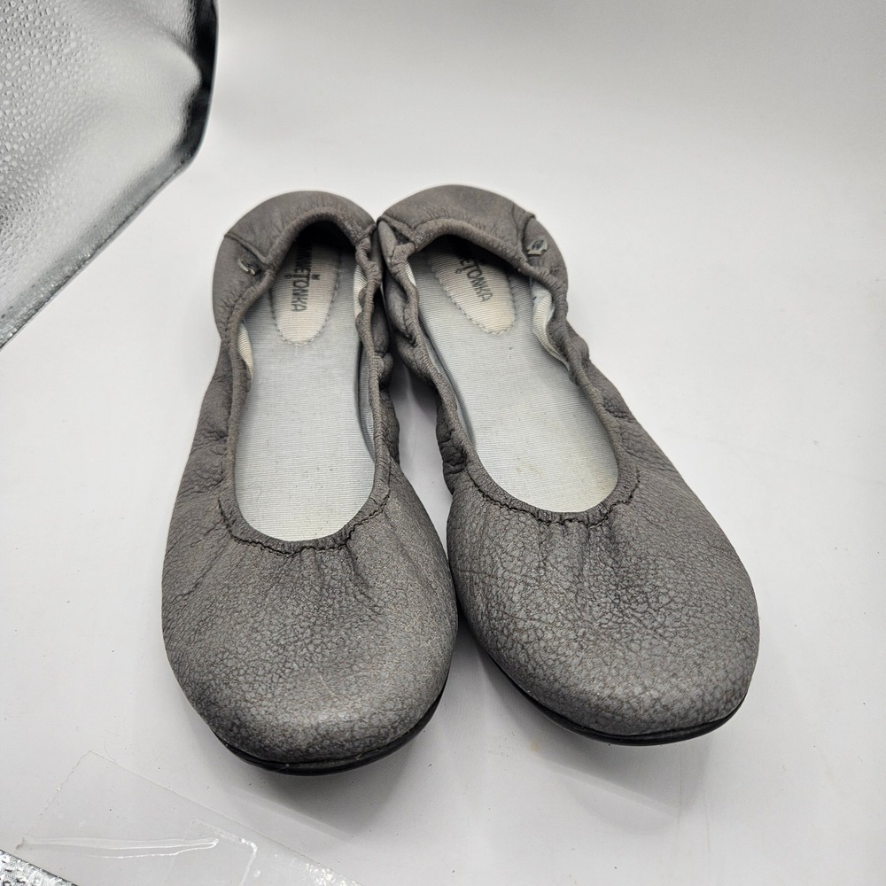 Minnetonka Anna Metallic Grey Leather Ballet Flats Womens 9.5